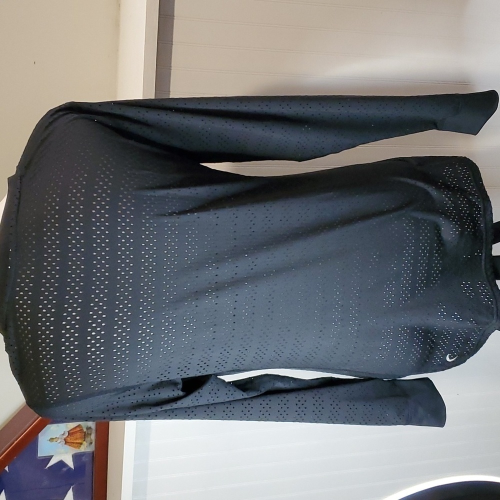 Zyia Preforated Fitted Workout Top Medium - Picture 5 of 8
